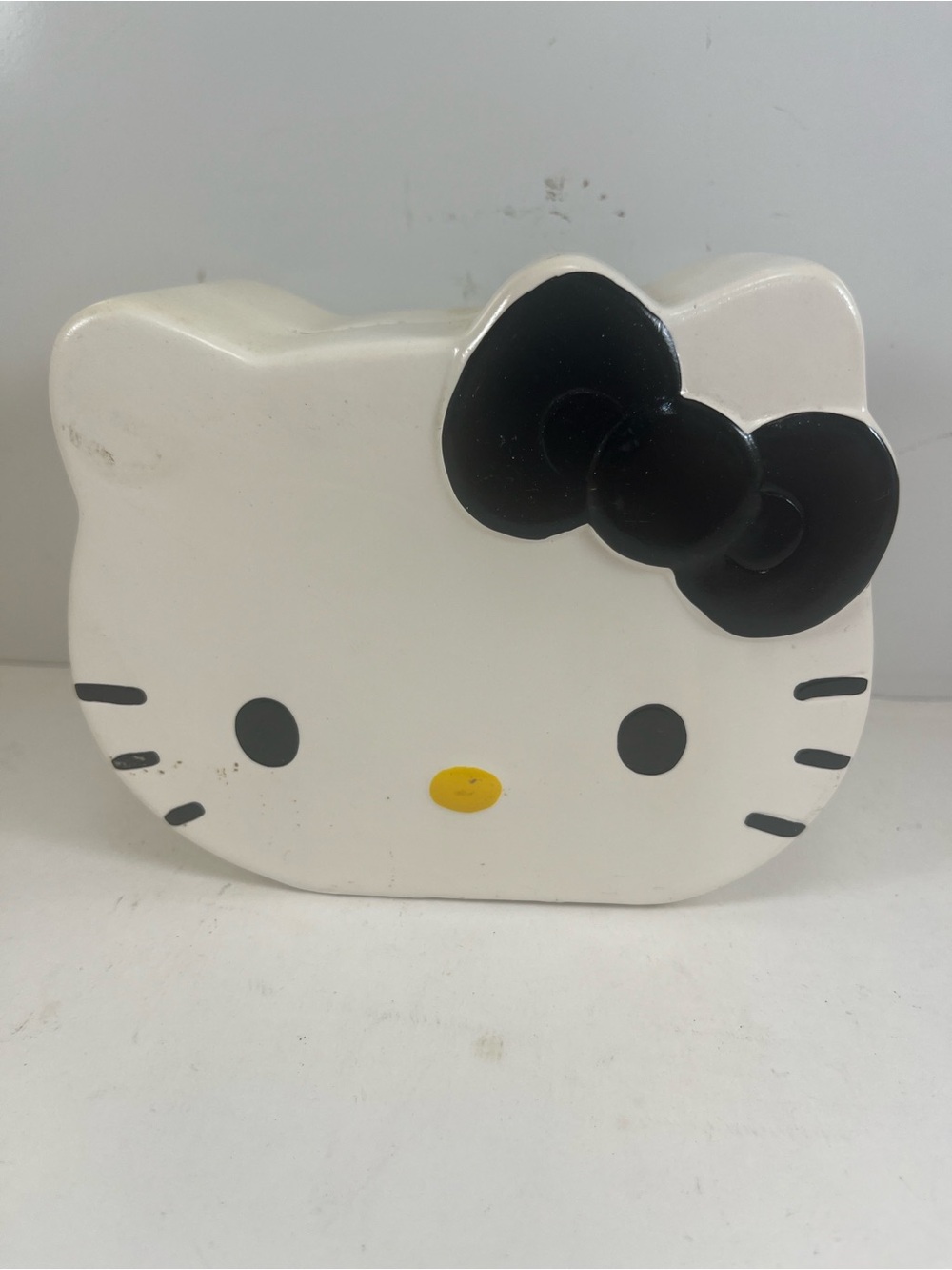 Hello Kitty Ceramic Piggy Coin Bank 2006 Sanrio #97208 Face Design.